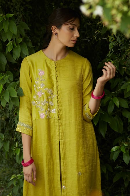 Buy_Vashisht Guru Dutt_Green Chanderi Tissue Patchwork Floral Round Sequin And Flower Kurta & Pant Set _Online_at_Aza_Fashions
