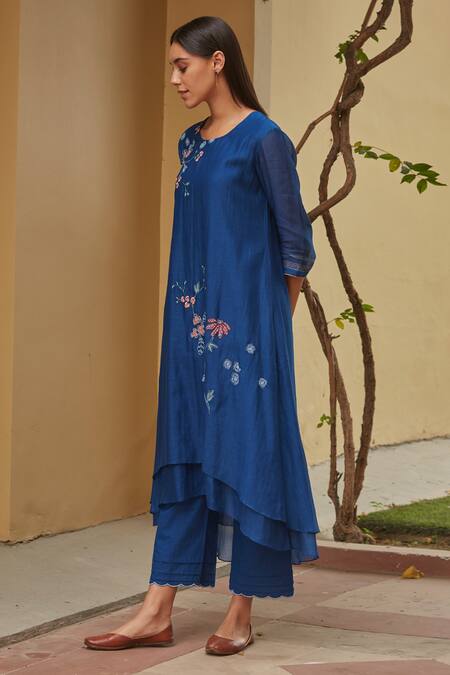 Vaayu Blue Asymmetric Applique Kurta And Pant Set Online at Aza Fashions Vaayu_Blue Asymmetric Applique Kurta And Pant Set _Online_at_Aza_Fashions