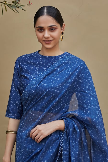 Vaayu_Blue Cotton, Muslin Embroidery Round Bloom Discharge Print Saree With Blouse_at_Aza_Fashions