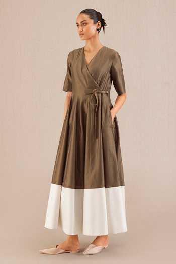 Ampm_Grey Chanderi V-neck Alizeh A-line Dress _Online_at_Aza_Fashions