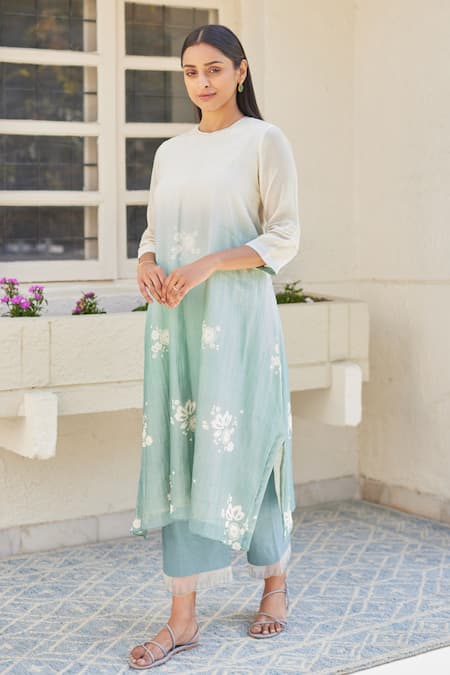 Shop Vaayu White Cotton, Muslin Embroidery Round Neck Floral Print Ombre Kurta And Pant Set Online at Aza Fashions Shop_Vaayu_White Cotton, Muslin Embroidery Round Neck Floral Print Ombre Kurta And Pant Set _Online_at_Aza_Fashions