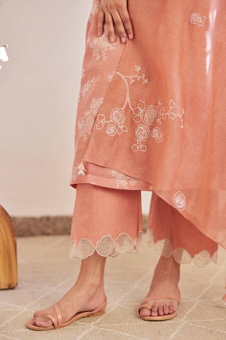 Shop Vaayu Pink Cotton, Muslin Lace, Embroidery Round Neck Flower Print Kurta Set Online at Aza Fashions Shop_Vaayu_Pink Cotton, Muslin Lace, Embroidery Round Neck Flower Print Kurta Set _Online_at_Aza_Fashions