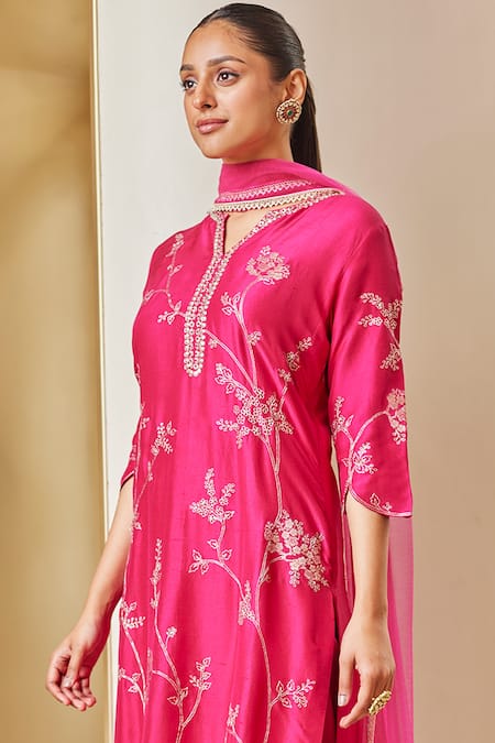 Buy Osaa By Adarsh Pink Silk Embroidery Split V-neck Banarasi Floral Vine Kurta Set Online at Aza Fashions Buy_Osaa By Adarsh_Pink Silk Embroidery Split V-neck Banarasi Floral Vine Kurta Set_Online_at_Aza_Fashions