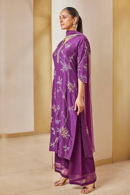 Osaa By Adarsh_Purple Silk Embroidery Split V-neck Banarasi Flower Kurta Set_Online_at_Aza_Fashions