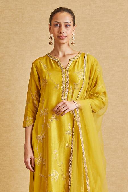 Buy_Osaa By Adarsh_Yellow Silk Embroidery Collared Flower Vine Kurta Set _Online_at_Aza_Fashions