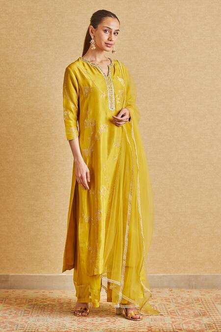 Osaa By Adarsh_Yellow Silk Embroidery Collared Flower Vine Kurta Set _Online_at_Aza_Fashions