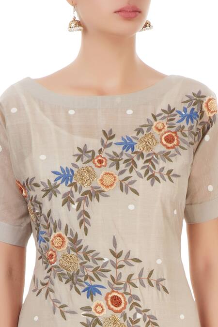 Prama By Pratima Pandey Cream Grey Kurta Set With Thread Embroidery at Aza Fashions Prama By Pratima Pandey_Cream Grey Kurta Set With Thread Embroidery _at_Aza_Fashions