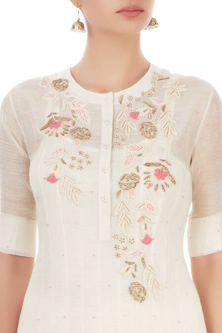 Prama By Pratima Pandey White Kurta Set With Thread Embroidery at Aza Fashions Prama By Pratima Pandey_White Kurta Set With Thread Embroidery _at_Aza_Fashions