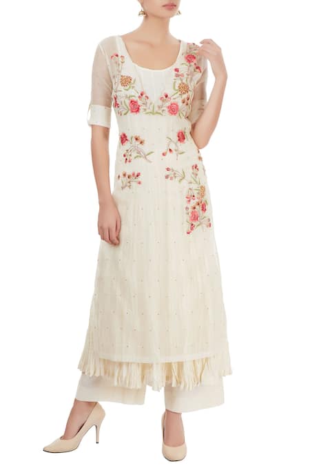 PRAMA BY PRATIMA PANDEY White Kurta Set With Embroidery  