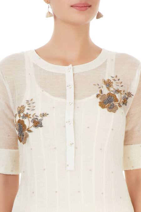 Prama By Pratima Pandey White Embellished Kurta Set at Aza Fashions Prama By Pratima Pandey_White Embellished Kurta Set _at_Aza_Fashions