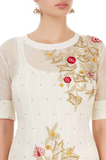 Prama By Pratima Pandey White Thread Embroidered Kurta Set at Aza Fashions Prama By Pratima Pandey_White Thread Embroidered Kurta Set _at_Aza_Fashions