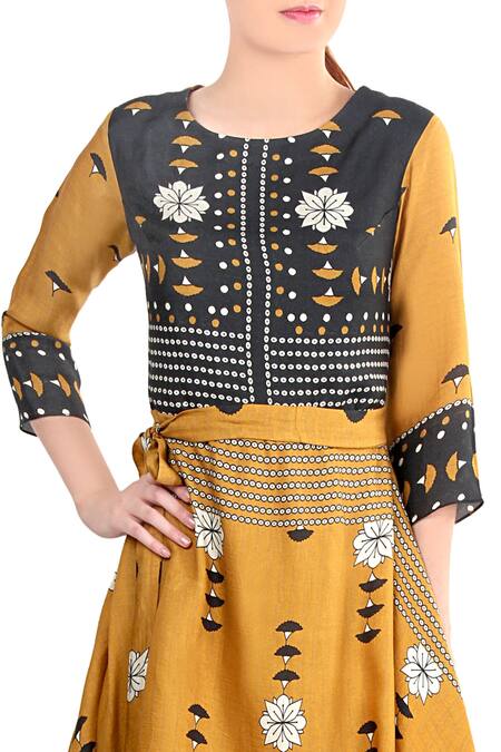 Buy_Soup By Sougat Paul_Yellow Round Printed Asymmetric Jumpsuit _Online_at_Aza_Fashions