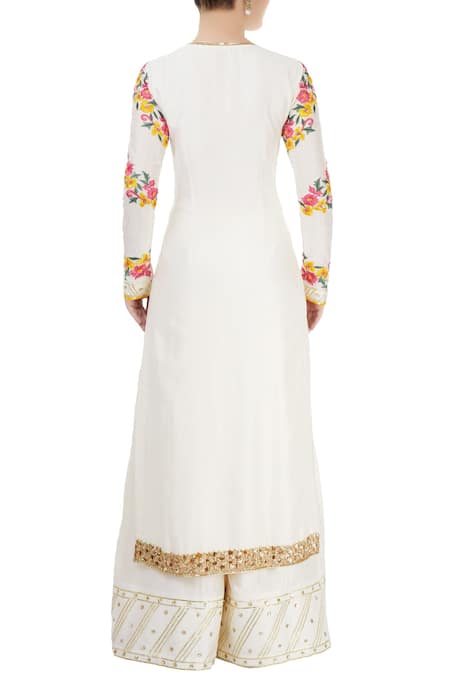 Neha Khullar White embroidered kurta set 