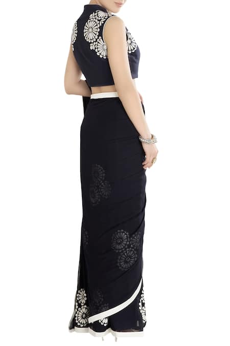 Rajat & Shraddha Embroidered Saree With Blouse 