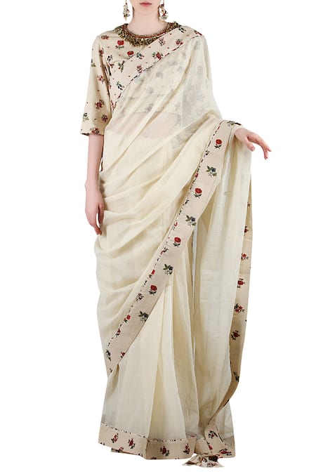 Nikasha Checkered Saree with Blouse 