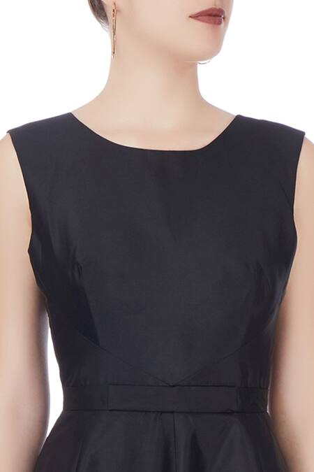 Rajat K Tangri Black Panel Flared Gown at Aza Fashions Rajat K Tangri_Black Panel Flared Gown_at_Aza_Fashions