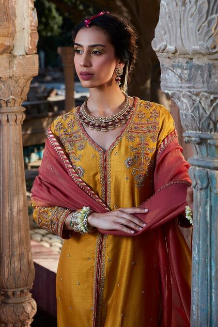 Buy_Kritika Dawar_Yellow Silk, Tissue Beads V-neck Floral Embroidered Kurta Pant Set _Online_at_Aza_Fashions