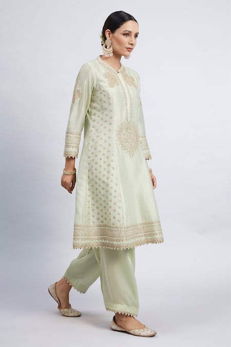 Sheetal Batra_Green Kurta Chanderi  Salwar - Bamber Satin Dupatta Naazira Set_Online_at_Aza_Fashions