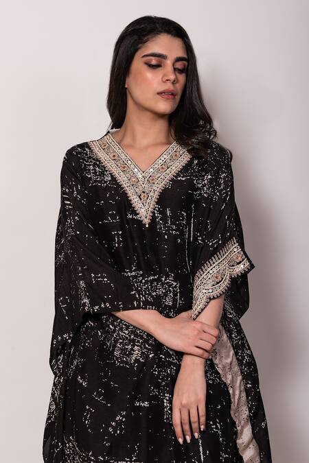 Buy_Vara By Vibha N Priti_Black Silk Sequins, Mirrors, Abstract Dot Print Kaftan With Drape Skirt _Online_at_Aza_Fashions