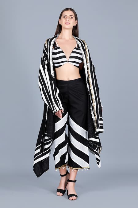 Gulabo By Abu Sandeep_Black Cotton Cambric Striped V Neck Bralette_Online_at_Aza_Fashions