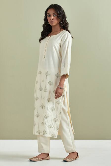 Priya Chaudhary Off White Chanderi Silk Sequins Split V-neck Floral Embroidered Kurta And Pant Set Online at Aza Fashions Priya Chaudhary_Off White Chanderi Silk Sequins Split V-neck Floral Embroidered Kurta And Pant Set _Online_at_Aza_Fashions