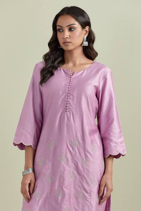 Buy_Priya Chaudhary_Purple Chanderi Silk Embroidery Split V-neck Floral Pattern Kurta And Pant Set _Online_at_Aza_Fashions