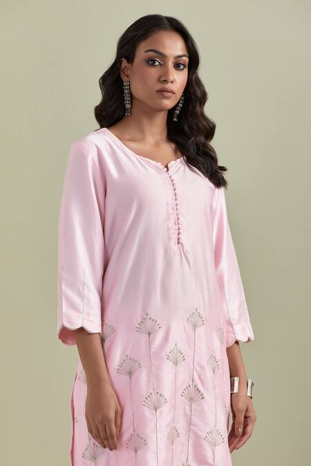 Buy Priya Chaudhary Pink Chanderi Silk Pearls Split V-neck Embroidered Kurta With Pant Online at Aza Fashions Buy_Priya Chaudhary_Pink Chanderi Silk Pearls Split V-neck Embroidered Kurta With Pant _Online_at_Aza_Fashions