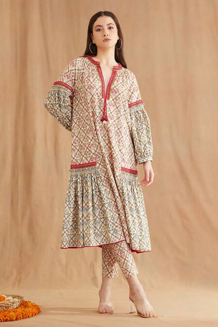 Nikasha_Red Cotton Sequins, Embroidery Mandarin Collar Mughal Print Tunic And Pant Set _at_Aza_Fashions