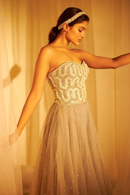 Cherie D Grey Tulle Embroidery Sweetheart Neck Corset And Skirt Set Online at Aza Fashions Cherie D_Grey Tulle Embroidery Sweetheart Neck Corset And Skirt Set _Online_at_Aza_Fashions