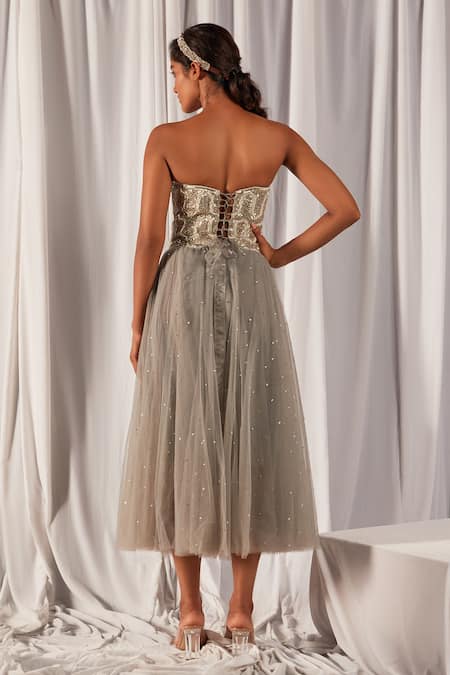 Shop Cherie D Grey Tulle Embroidery Sweetheart Neck Corset And Skirt Set at Aza Fashions Shop_Cherie D_Grey Tulle Embroidery Sweetheart Neck Corset And Skirt Set _at_Aza_Fashions