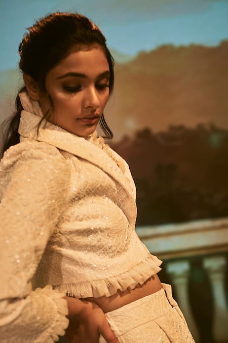 Geisha Designs White Shawl Collar Cropped Jacket And Pant Set at Aza Fashions Geisha Designs_White Shawl Collar Cropped Jacket And Pant Set _at_Aza_Fashions