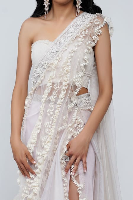 Geisha Designs_Purple Sweetheart Neck Fiona Pre-draped Saree With Blouse  _at_Aza_Fashions