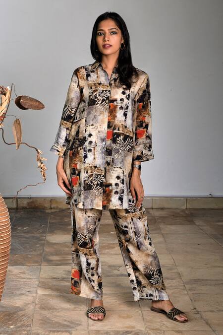 Linen Bloom_Black Pure Linen Collared Neck Collage Print Tunic _Online_at_Aza_Fashions