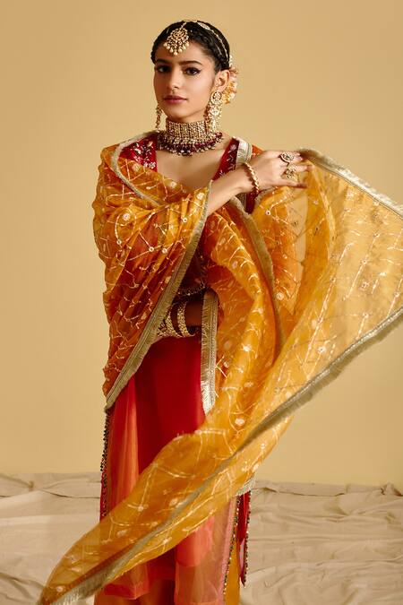 LAHARIO Pink Organza Pearl, Sequin, Thread Embroidery Scoop Neck Kurta Set Online at Aza Fashions LAHARIO_Pink Organza Pearl, Sequin, Thread Embroidery Scoop Neck Kurta Set _Online_at_Aza_Fashions