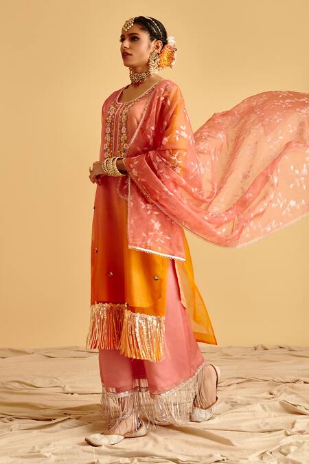 LAHARIO Peach Organza Pearl, Sequin, Thread Embroidery Scoop Neck Kurta Set Online at Aza Fashions LAHARIO_Peach Organza Pearl, Sequin, Thread Embroidery Scoop Neck Kurta Set _Online_at_Aza_Fashions