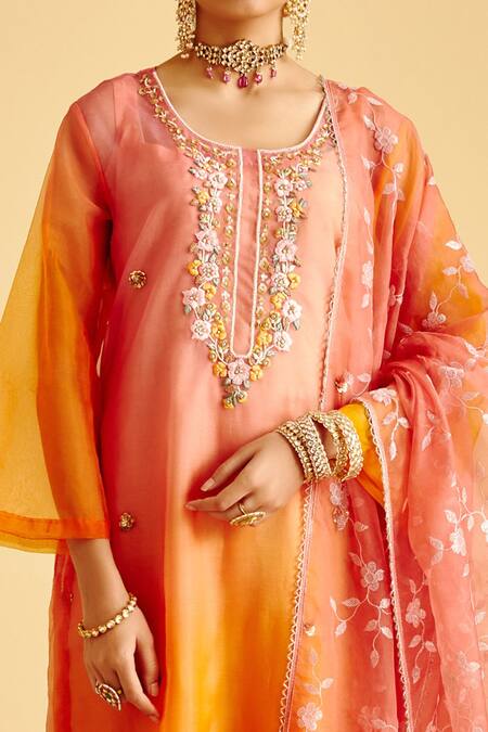 LAHARIO Peach Organza Pearl, Sequin, Thread Embroidery Scoop Neck Kurta Set at Aza Fashions LAHARIO_Peach Organza Pearl, Sequin, Thread Embroidery Scoop Neck Kurta Set _at_Aza_Fashions