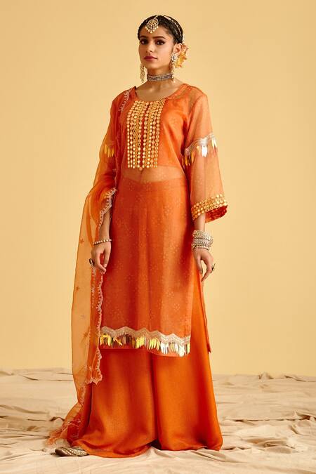LAHARIO Orange Dupatta Organza, Kurta Bandhani Print Organza, Sharara Bandhej Set Online at Aza Fashions LAHARIO_Orange Dupatta Organza, Kurta Bandhani Print Organza, Sharara Bandhej Set _Online_at_Aza_Fashions