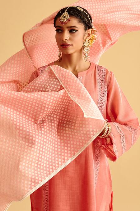 Shop LAHARIO Pink Dupatta Chanderi Self, Kurta Linen Foil, Salwar Pant Cotton Work Set Online at Aza Fashions Shop_LAHARIO_Pink Dupatta Chanderi Self, Kurta Linen Foil, Salwar Pant Cotton Work Set _Online_at_Aza_Fashions