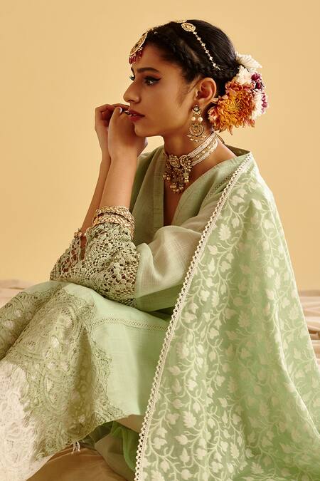 Buy LAHARIO Green Dupatta Chanderi Self, Kurta Linen Foil, Salwar Pant Cotton Work Set Online at Aza Fashions Buy_LAHARIO_Green Dupatta Chanderi Self, Kurta Linen Foil, Salwar Pant Cotton Work Set _Online_at_Aza_Fashions