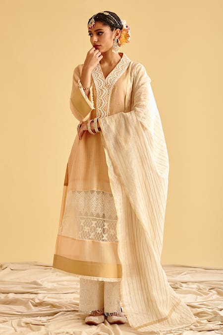 LAHARIO Chanderi Silk Lace Work Kurta Set 