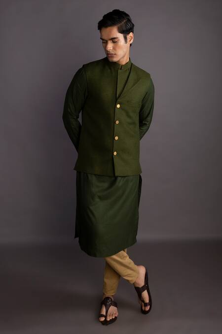 Buy_Gram Of Ink_Green Bundi  Matka Silk Flap Collar And Kurta Set_Online_at_Aza_Fashions