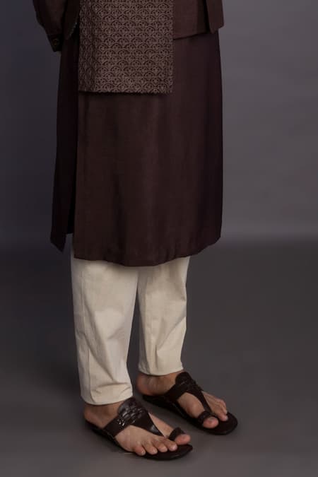 Gram Of Ink_Brown Bundi - Matka Silk Embroidery Thread Kurta Set_Online_at_Aza_Fashions