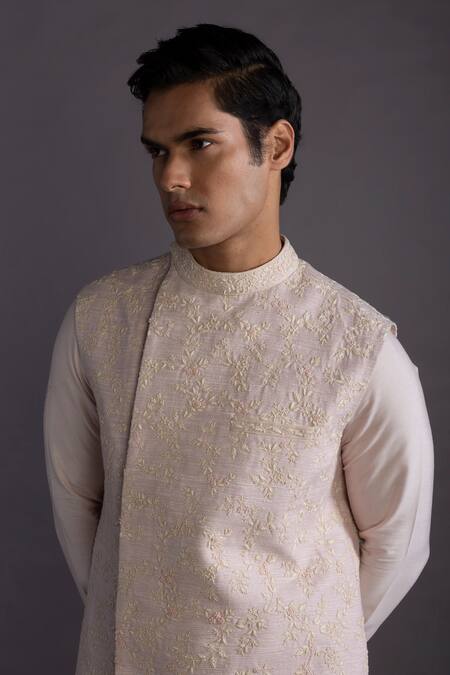 Shop_Gram Of Ink_Pink Bundi - Tgn Silk Embroidery Thread Floral Set_Online_at_Aza_Fashions