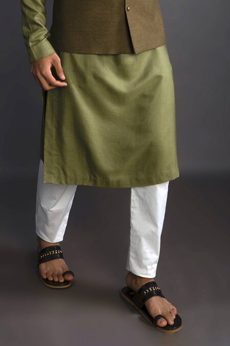 Gram Of Ink_Green Bundi - Matka Silk Embroidery Thread Moss And Kurta Set_at_Aza_Fashions