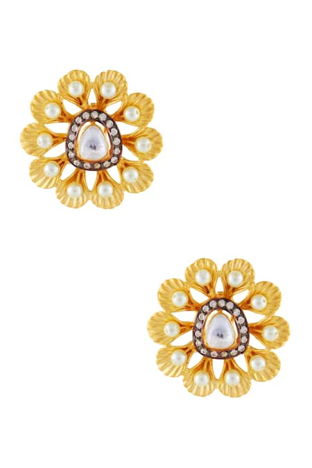 Shillpa Purii White & gold flower stud earrings  