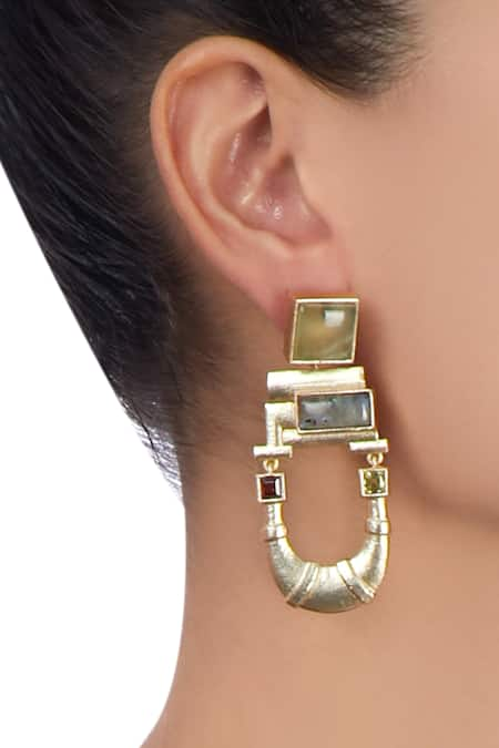 18K Gold Plated Irregular U Shaped Circle Earrings Geometric Ear Buckle  Earring Triangle Earrings - China Circle Earrings and U Shaped Earrings  price | Made-in-China.com