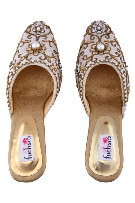 Fuchsia by aashaka mehta_Pink White Hand Embroidered Mojiris _Online_at_Aza_Fashions