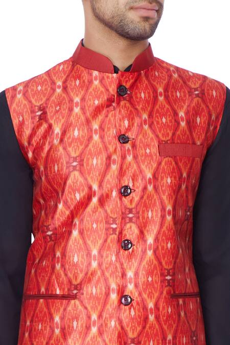 Devanshi Didwania_Red Satin Printed Bundi_at_Aza_Fashions