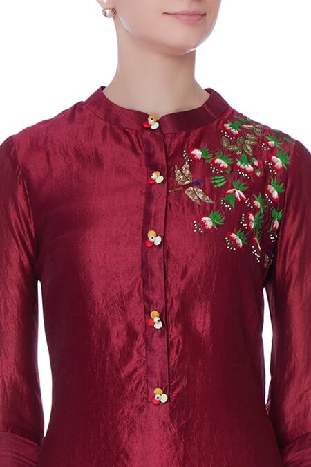 Desert Shine By Sulochana Jangir_Wine Taffeta Silk Embroidered Peacock Band Collar Kurta_at_Aza_Fashions