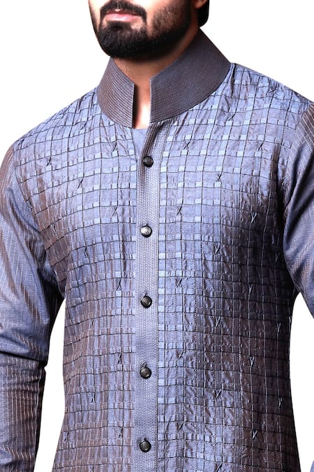 Kunal Anil Tanna Grey pleated kurta & beige trousers 